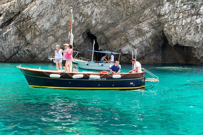 Boat Tour in Capri Italy - Meeting at Bar Corallo and getting to the marina