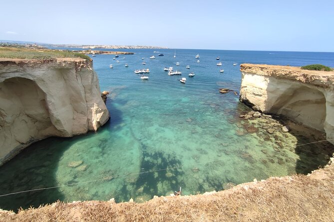Boat tour in Pillirina, sea caves and Ortigia and prosecco - When weather changes: the operator’s flexibility is the real upgrade