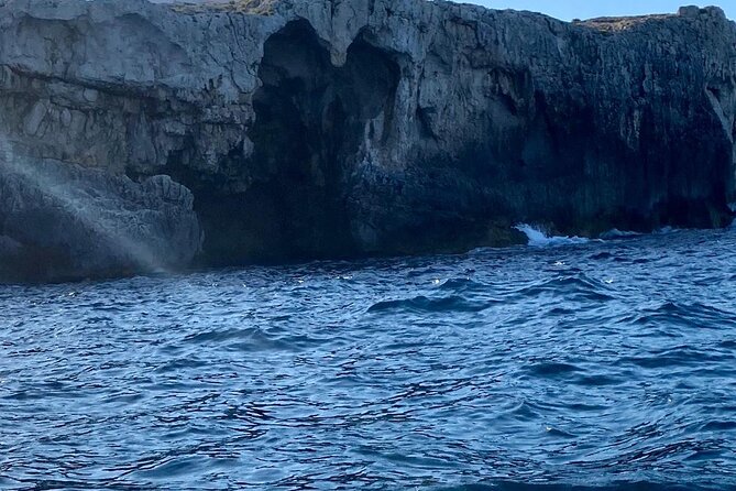 Boat tour of Ortigia Island and sea caves - The Swim Stop Off the Caves: What to Bring and Who Should Do It