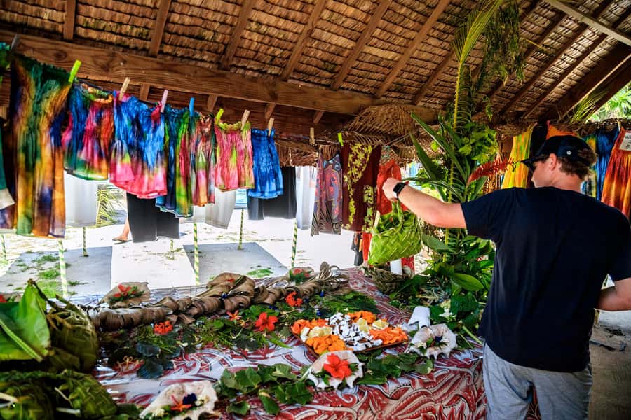 Bora Bora: 4WD History & Culture Tour - Price and value: where $72 makes sense