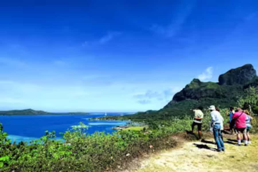 Bora Bora: 4WD History & Culture Tour - Faanui Valley fruit farms and a pareu workshop