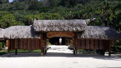 Bora Bora Adventure Day: 4X4 and Jet Ski with Lunch - Lookout stops that turn photos into a story