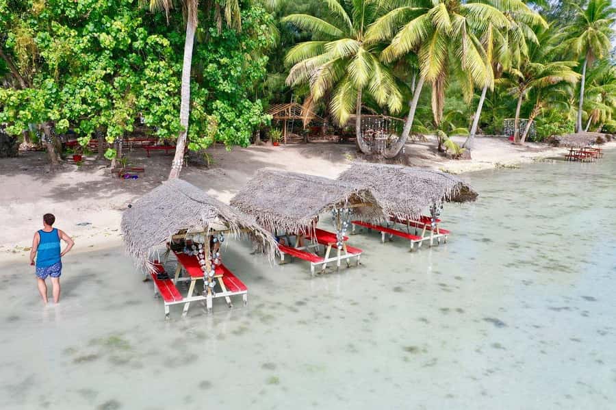 Bora Bora: Full-Day Lagoon Snorkelling Tour - Sharks, Calm and Gliding