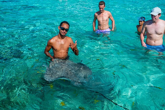 Bora Bora Full Day Snorkeling with Lunch - Lunch on Motu Fanfan: the break your body will thank you for