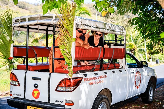 Bora Bora: Half Day Island 4WD Guided Tour - Faanui Valley tie-dye sarongs and coconut oil: hands-on culture time