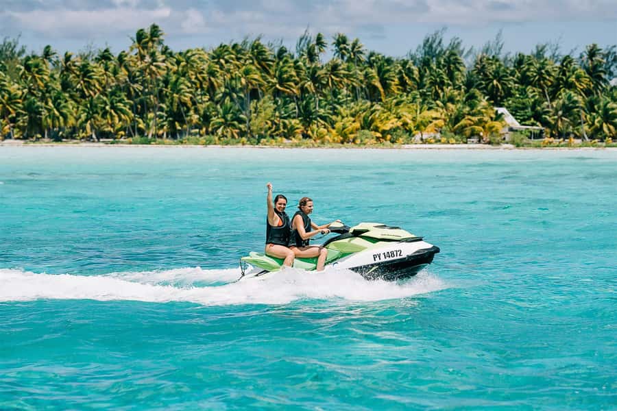 Bora Bora: Jet Ski, Lunch & Shark/ Ray Safari - A full day that’s built for big Bora Bora views