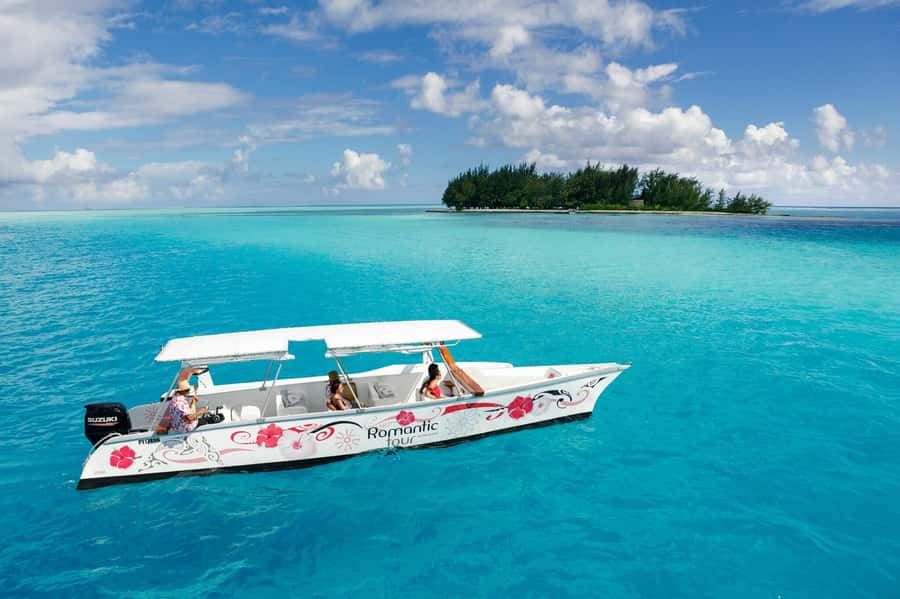Bora Bora Luxury Tour and Beach Picnic - Small-group Bora Bora lagoon time with adult-only calm
