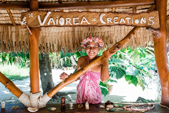 Bora Bora Snorkel Cruise by Polynesian Outrigger Canoe with BBQ Island Lunch - Culture on the Canoe: Music, Stories, and Respectful Hosting