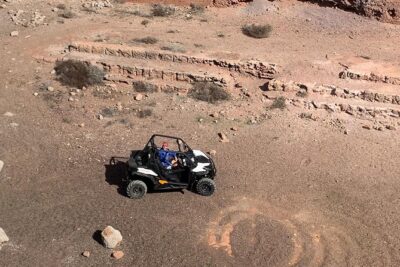 Buggy 3h Guided tour of the north of Lanzarote - The old quarry stop: a chance to reset and spot details