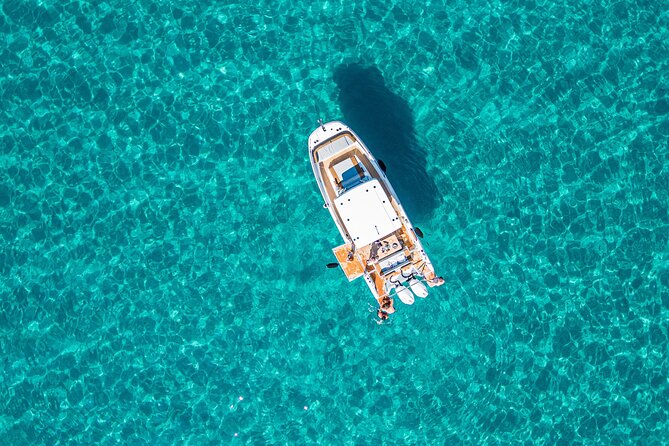 Cagliari 3 Hours Luxury Motorboat Tour - Wine and Snorkeling - Snorkeling with gear included: how to enjoy it without overthinking