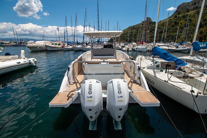 Cagliari 3 Hours Luxury Motorboat Tour - Wine and Snorkeling - Wine, cold drinks, and a skipper who keeps the day feeling light