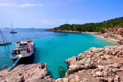 Cala Salada and Unspoiled North Beach Tour. Snorkelling and Aquarium - Ses Balandres swim stop at Cala d’Aubarca: the real highlight for many people