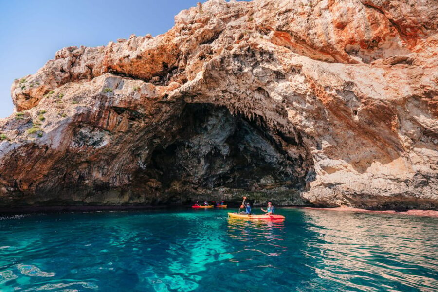 Cala Varques: Guided Sea Caves Kayak & Snorkeling Expedition - Safety Briefing at Estany d’en Mas: Gear, Rules, and Why It Matters
