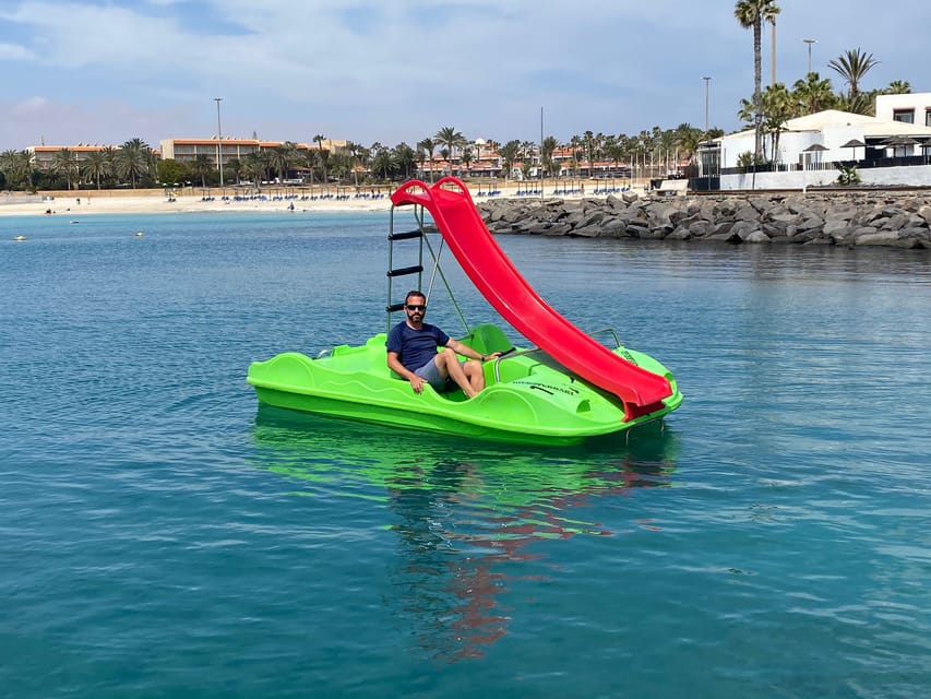 Caleta de Fuste: Pedalo with slide rental - Time on the Water: Picking 30 Minutes or 1 Hour
