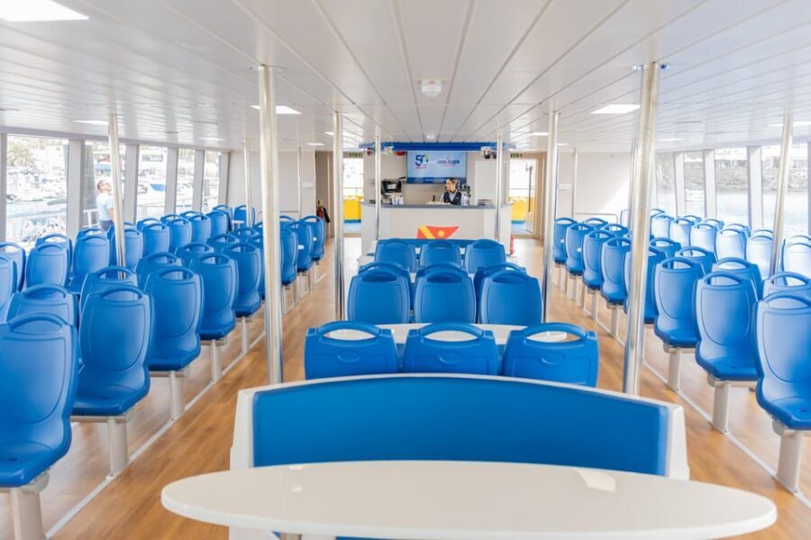 Canary Islands: Ferry Ticket Lanzarote/Fuerteventura - Boarding without stress: exchanging your ticket for your ferry pass