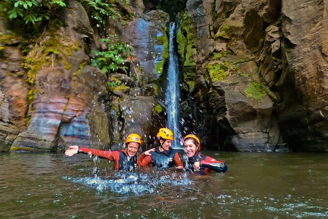 Canyoning in Salto do Cabrito (Sao Miguel - Azores) - The Walk, the Wetsuit, and Dressing for Cold Water Reality