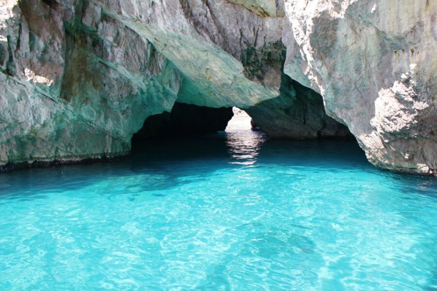 Capri: 2-Hour Boat Tour with Happy Hour - Casa Malaparte and Punta Massullo: contemporary meets dramatic