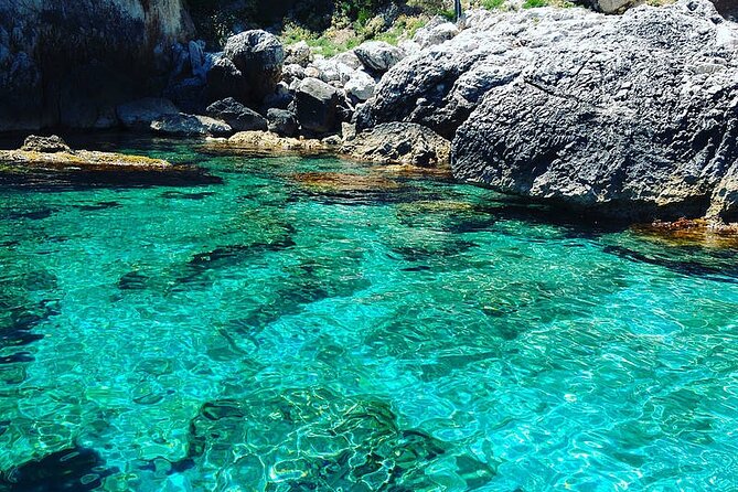 Capri Boat and Walking - Boat ride around Capri: the part people rave about