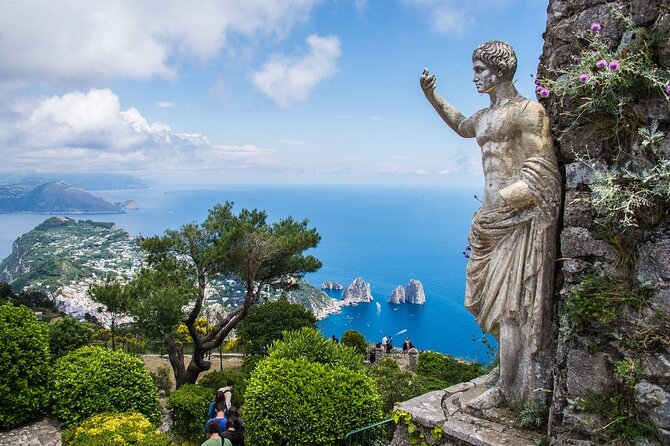 Capri Boat and Walking - Capri town and the Piazzetta: boutiques, crowds, and quick hits