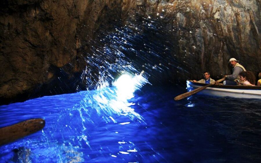 Capri: DIY Day Trip with Blue Grotto, Funicular & Lunch - Who this DIY Capri day trip is best for