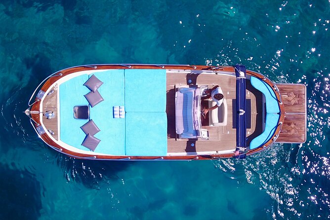 Capri excursion in a private boat - Starting at Marina Piccola: Sailors’ Cave and the first cinematic coast
