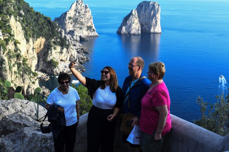 Capri: Guided Capri and Anacapri Experience - Meeting at Via Cristoforo Colombo: How the day starts