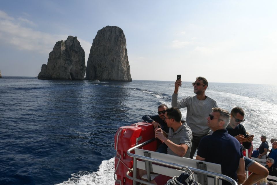 Capri: Guided Capri and Anacapri Experience - Anacapri on the quieter side: limoncello and local shop time