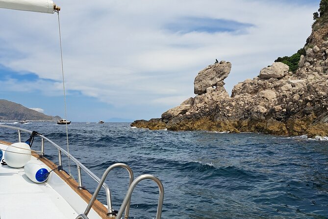 Capri Secret Corners Experience - Getting On Board at Waves of Capri (and How to Spot the Right Boat)