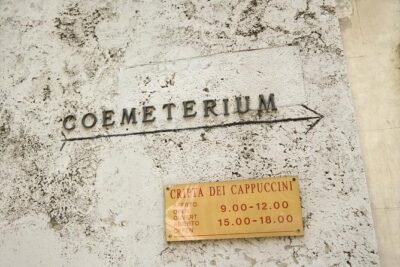 Capuchin Catacombs of Palermo - The experience style: Simon’s storytelling and the pace you should expect