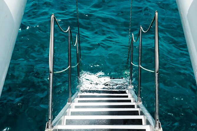 Catamaran Cruise to Papagayo beaches, lunch and water activities - Lunch on the return-to-harbor rhythm