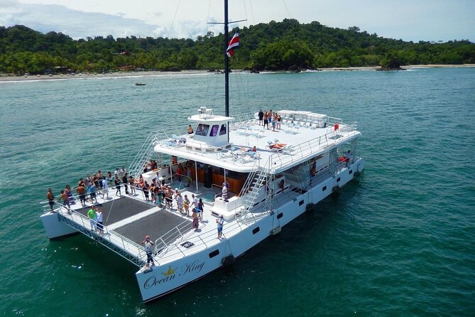 Catamaran Ocean King Manuel Antonio - Key things that make this cruise worth a look
