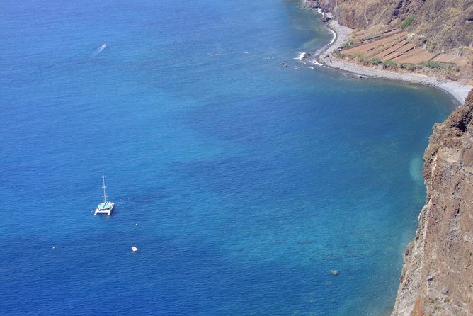 Catamaran Sunset Cruise from Funchal - Meeting at Praça do Povo (Av. Do Mar 4): Easy Start, No Hotel Pickup