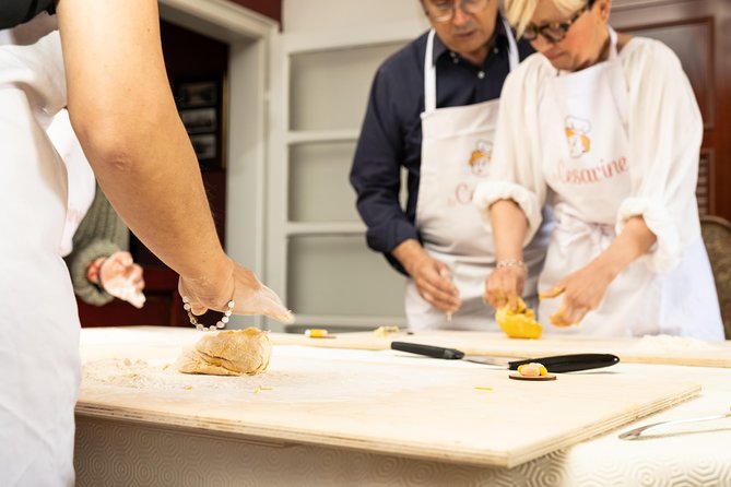 Cesarine: Small group Pasta and Tiramisu class in Catania - Quick hits before you go
