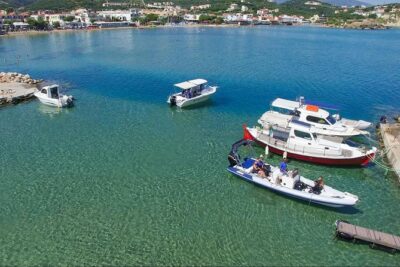 Chania: Boat Trip with Guided Snorkeling Tour & SUP - Guided Snorkeling: What “Multi-Stop” Really Means Underwater