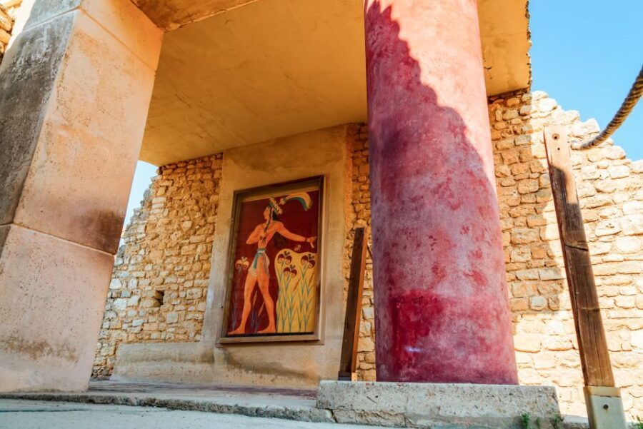 Chania/Rethymno: Knossos Palace & Heraklion City Tour - Hotel pickup and the coach ride: what the day timing really means