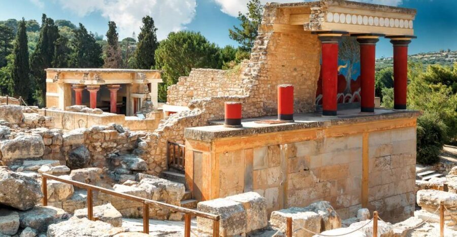 Chania/Rethymno: Knossos Palace & Heraklion City Tour - The Minoan myths: Labyrinth, Minotaur, Daedalus, and Ariadne’s thread