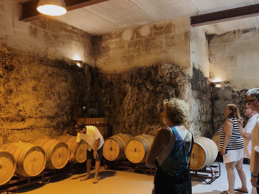 Ciutadella de Menorca: Family Winery Tour with Wine Tasting - Picking your language slot in April, May, October, and June–September