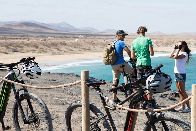 Coast to Coast PREMIUM eBike Tour; moderate level - 45 km - El Cotillo: A Picturesque Break With a Real Coffee Option
