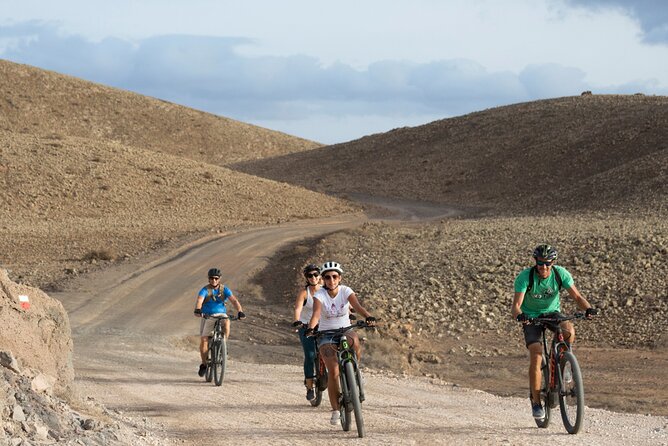 Coast to Coast PREMIUM eBike Tour; moderate level - 45 km - Barranco de los Encantados (or Enamorados): Where the Volcanic Scenery Shows Its Teeth