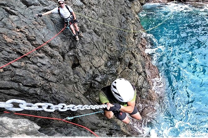 Coasteering Gran Canaria: The Atlantic Mountains Adventure Route - Abseiling down to the coast: the vertical moment you’ll remember