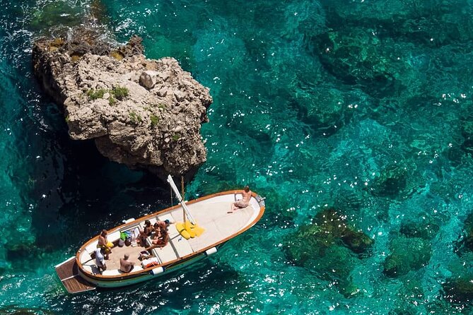 complete tour of the island of Capri by private boat - Capri by private boat: the highlights that make the price make sense