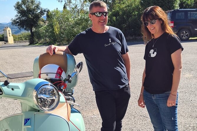 Corfu 300cc Vespa Scooter Rental - The Custom Map + Phone Holder Combo (so you can ride, not troubleshoot)