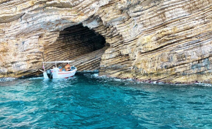 Corfu: Shore & Shared – Palaiokastritsa, Lakones, Kratsalo - The coach ride: simple, air-conditioned, and built for timing