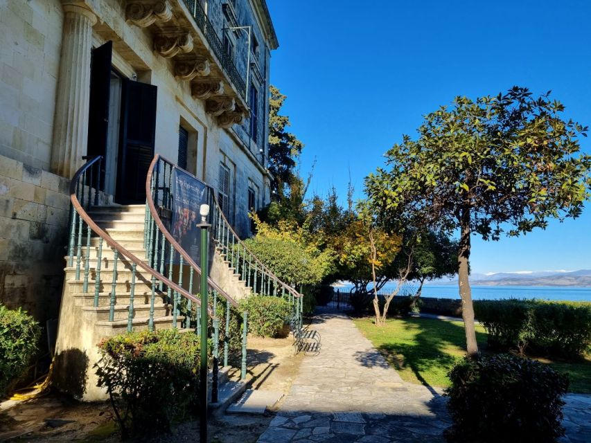 Corfu: Small Group City Walking Tour - Esplanade and Liston arcade: Corfu’s classic social stage