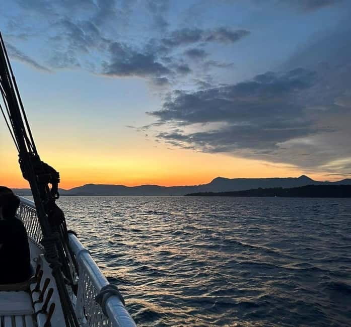 Corfu: Sunset Cruise on a Traditional Wooden Sailing Yacht - What Pontikonissi looks like when the light changes