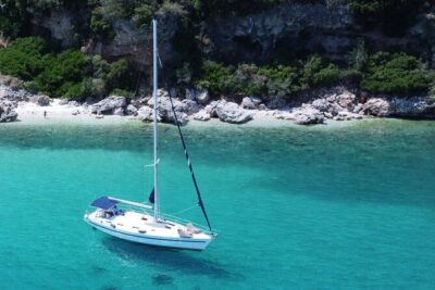 Corfu:Private sailing yacht cruise for up to 10 guests - From Gouvia to the old fortress view: what the start sets up