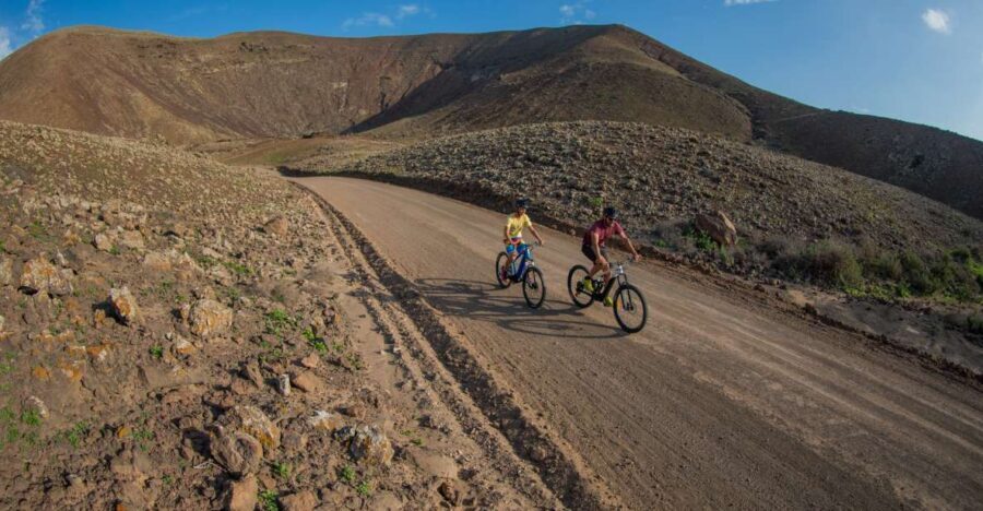 Corralejo: E-Bike Rental with Map to Popcorn Beach - Volcano Bayuyo: Calderas, Silence, and Easy Confidence