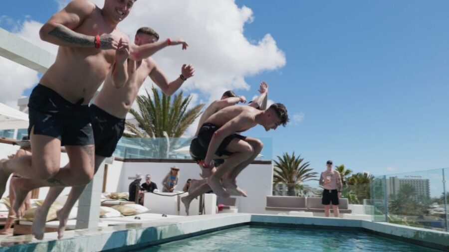Costa Adeje: Tenerife Monkey Beach Club Utopia Pool Party - Price vs value: is $35 worth it in Costa Adeje?