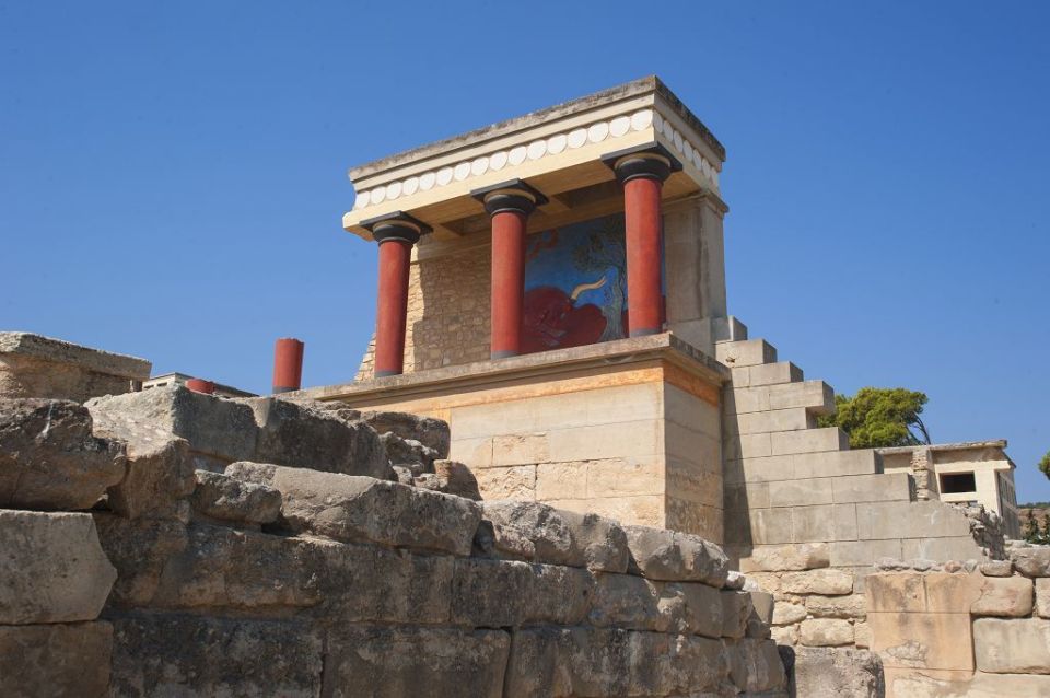 Crete: Knossos Palace and Lassithi Plateau Day Tour - Getting on the bus: pickup zones and why they affect your day