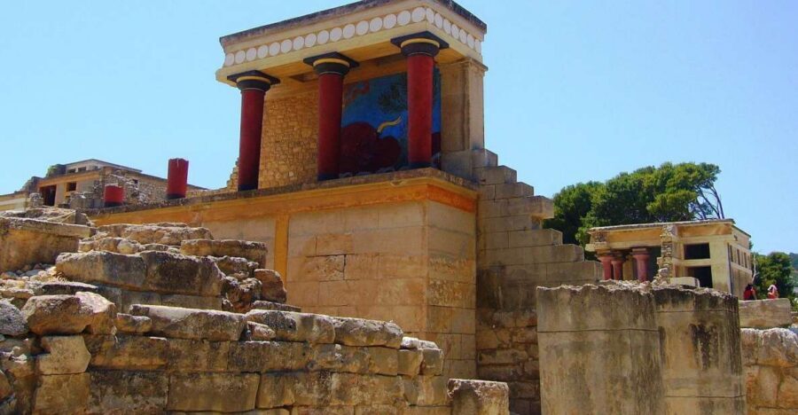 Crete: Knossos Palace & Heraklion Guided Tour - Heraklion Archaeological Museum: The Island’s Collection in One Place